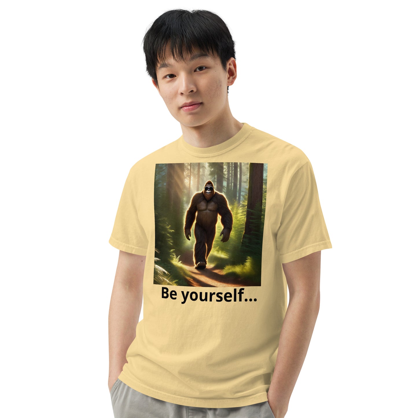 Unisex garment-dyed heavyweight t-shirt