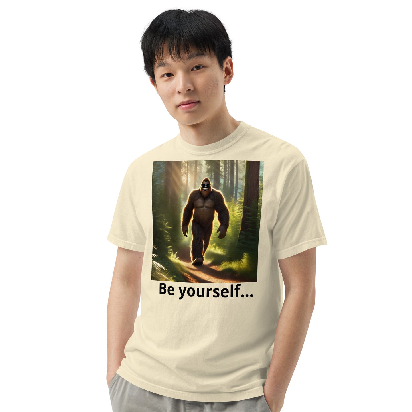 Unisex garment-dyed heavyweight t-shirt