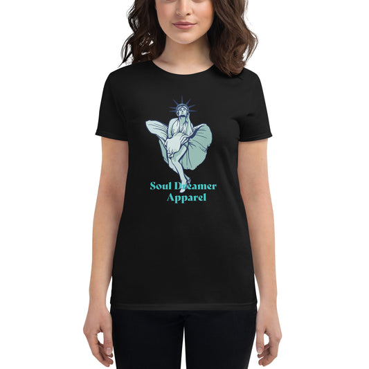 Women's short sleeve t-shirt